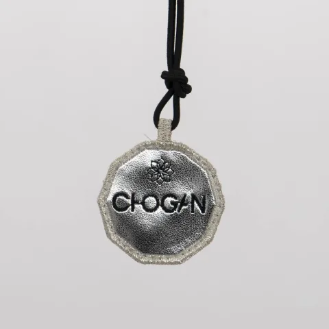 CHOGAN – Olfazeta – Chogan Patch Biomagnetischer Oszillierender Anhänger, silberfarben – 0.3 g – Produktbild